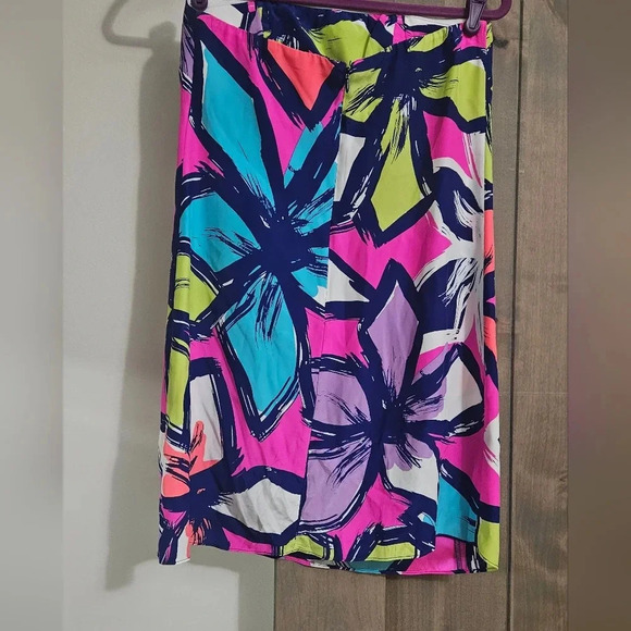 ALICE + TRIXIE Strapless Floral-Print Ruffle Dress. Size XS - Picture 6 of 10